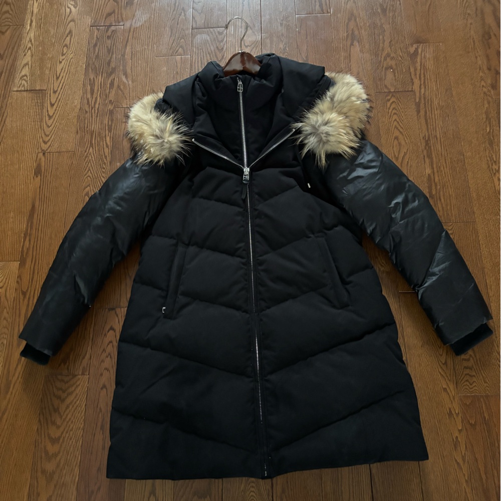Atelier Noir Black Down Puffer Coat division of Rudsak Genuine Raccoon Fur Trim